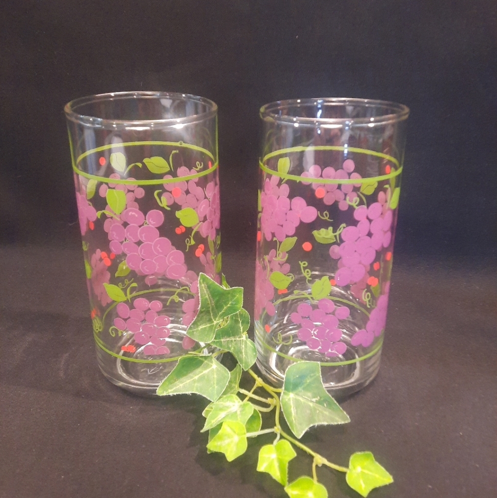 Crisa Vintage Tumbler Drinking Glasses Grape Vine Pattern ~ Set Of 2